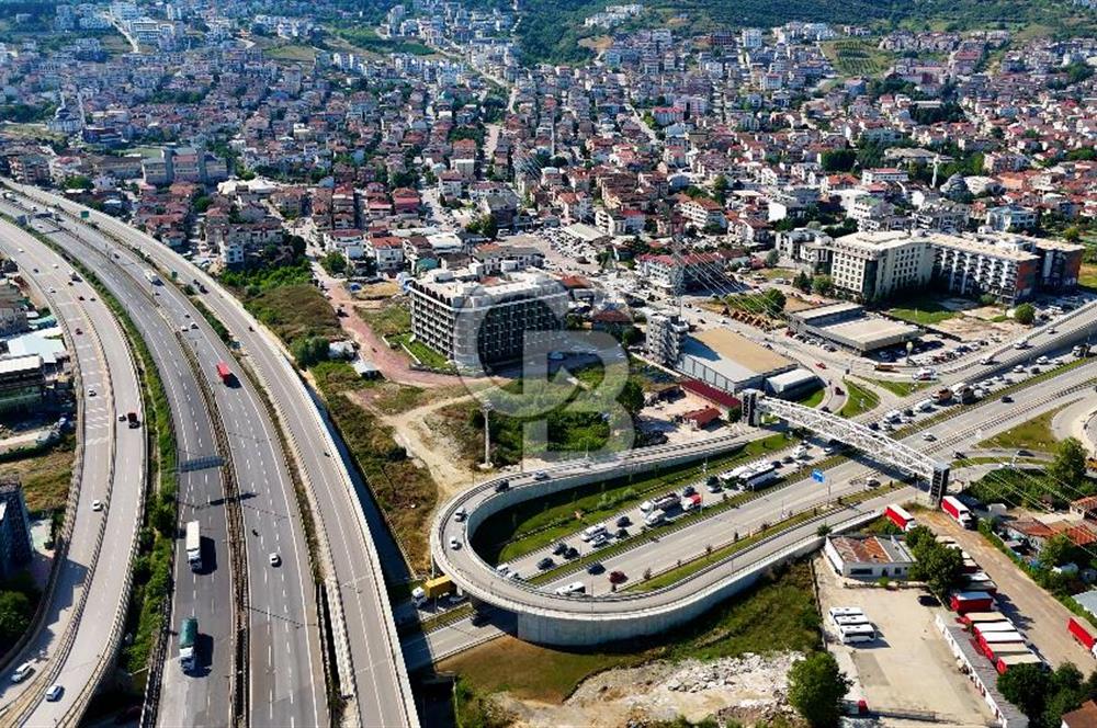 CB AKADEMİ KANDIRA YOLUNA CEPHE SATILIK REZİDANS ARSA HİSSESİ