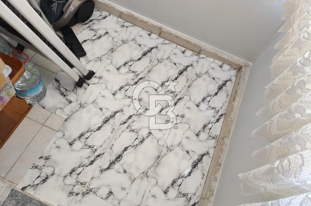 Buca'da Cadde Üzeri Merkezi Konumda Satılık 3+1 Daire