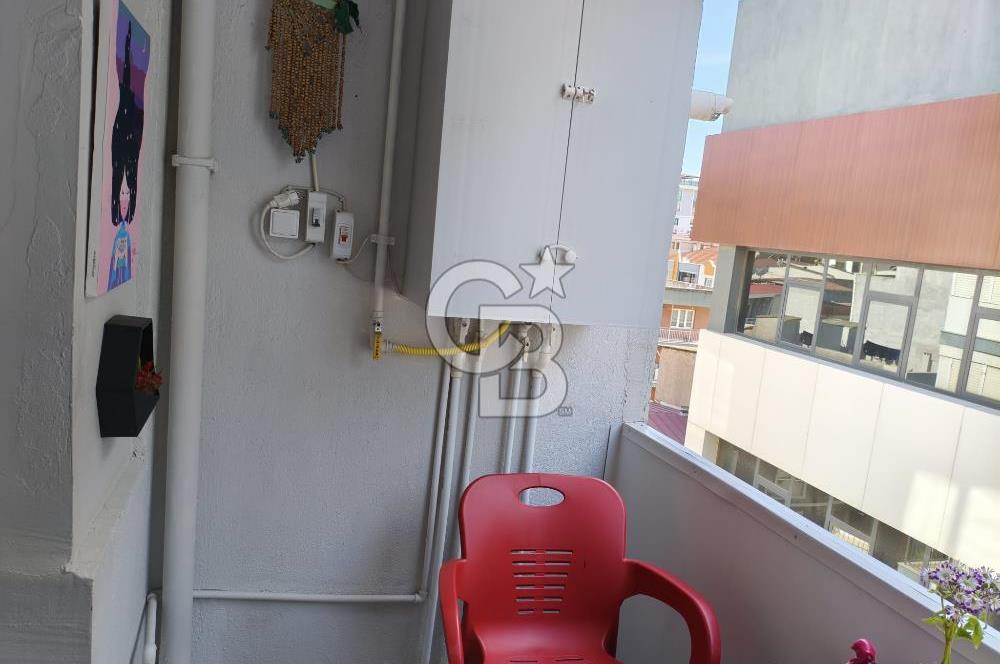 Buca'da Cadde Üzeri Merkezi Konumda Satılık 3+1 Daire