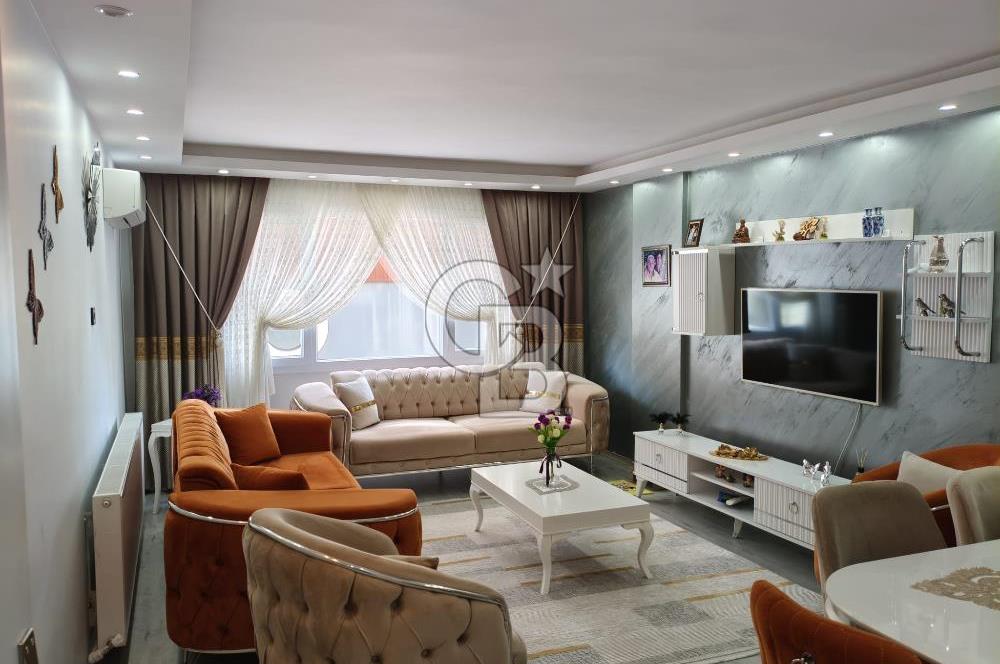 Buca'da Cadde Üzeri Merkezi Konumda Satılık 3+1 Daire