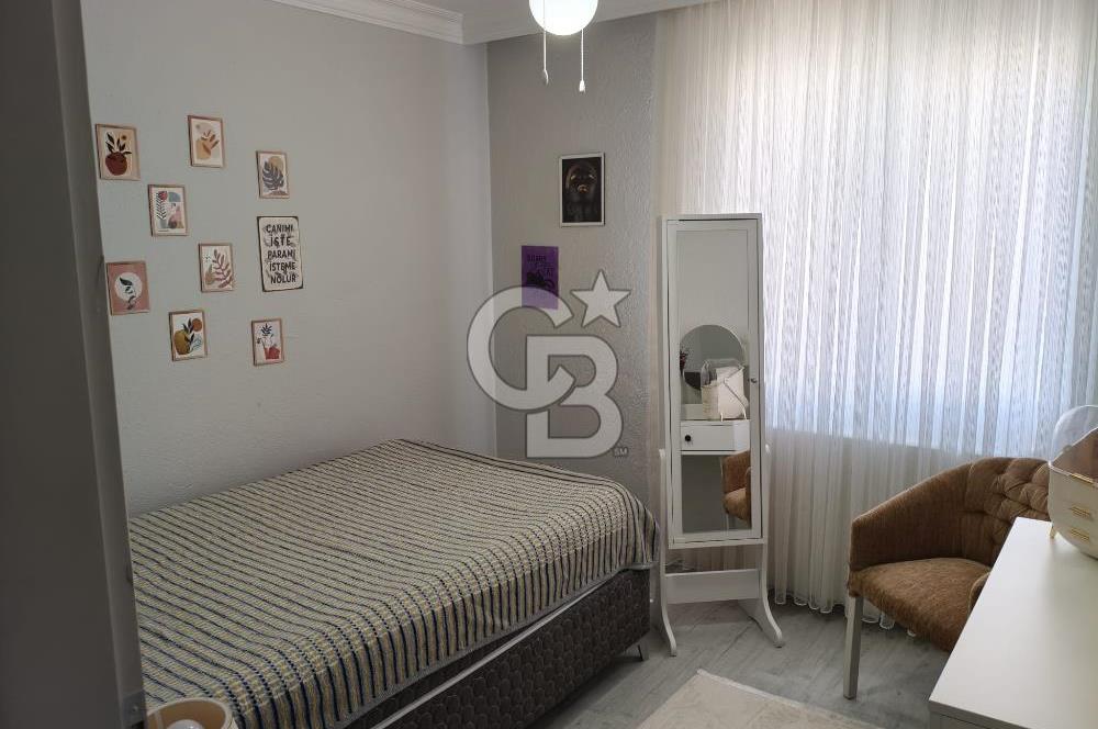 Buca'da Cadde Üzeri Merkezi Konumda Satılık 3+1 Daire