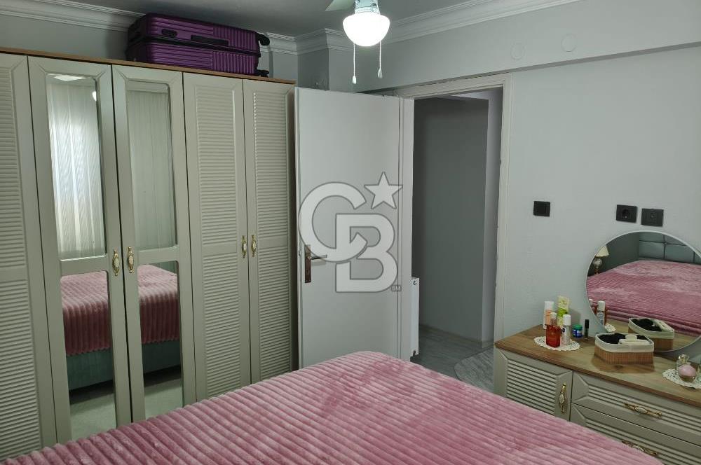 Buca'da Cadde Üzeri Merkezi Konumda Satılık 3+1 Daire