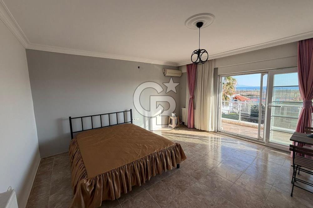 DİKİLİ SALİHLERALTINDA HAVUZLU, 6+1 ÖZEL VİLLA