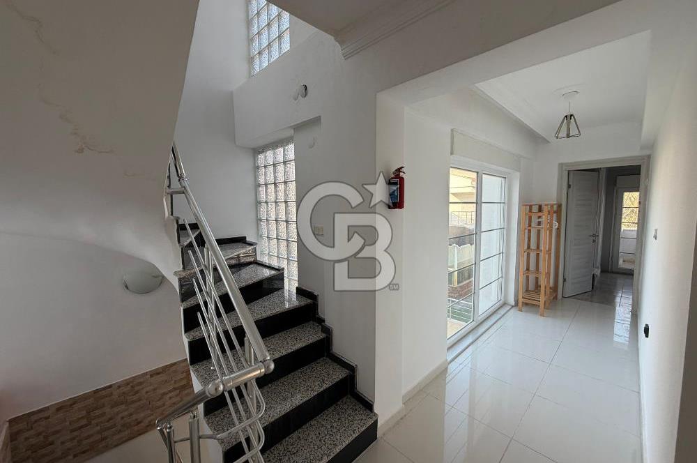 DİKİLİ SALİHLERALTINDA HAVUZLU, 6+1 ÖZEL VİLLA
