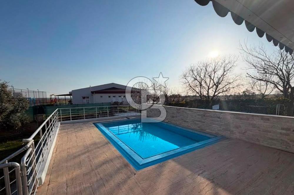 DİKİLİ SALİHLERALTINDA HAVUZLU, 6+1 ÖZEL VİLLA