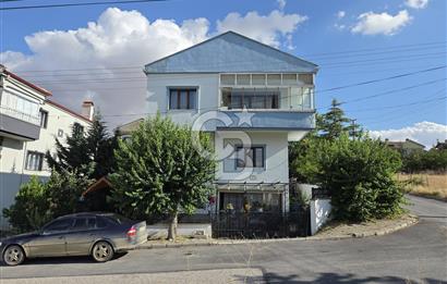 KARŞIYAKA MAHALLESİ HAKİMLER KÖYÜ VİLLA SİTESİ SATILIK 5+2