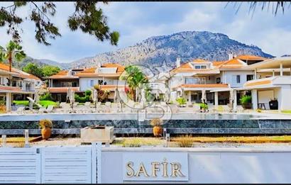 SAFİR EVLERİNDE DENİZE SIFIR 4+1 BAHÇE KATI ÖZEL YAPIM HAVUZLU