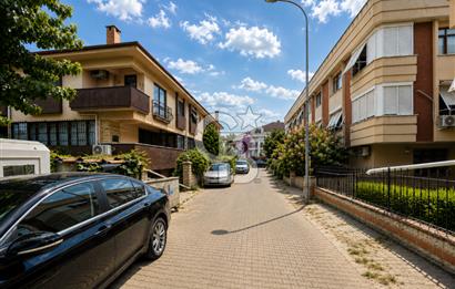 Küçükyalı Sahil'de Yenilenmiş 2+1 Bahçe Katı Net 70m2