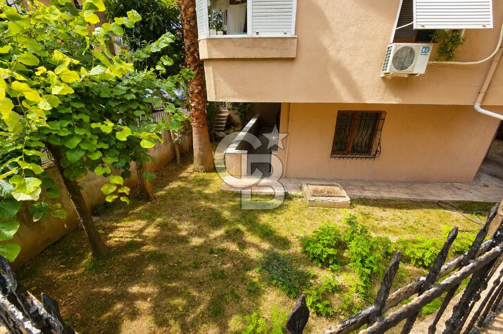 Küçükyalı Sahil'de Yenilenmiş 2+1 Bahçe Katı Net 70m2
