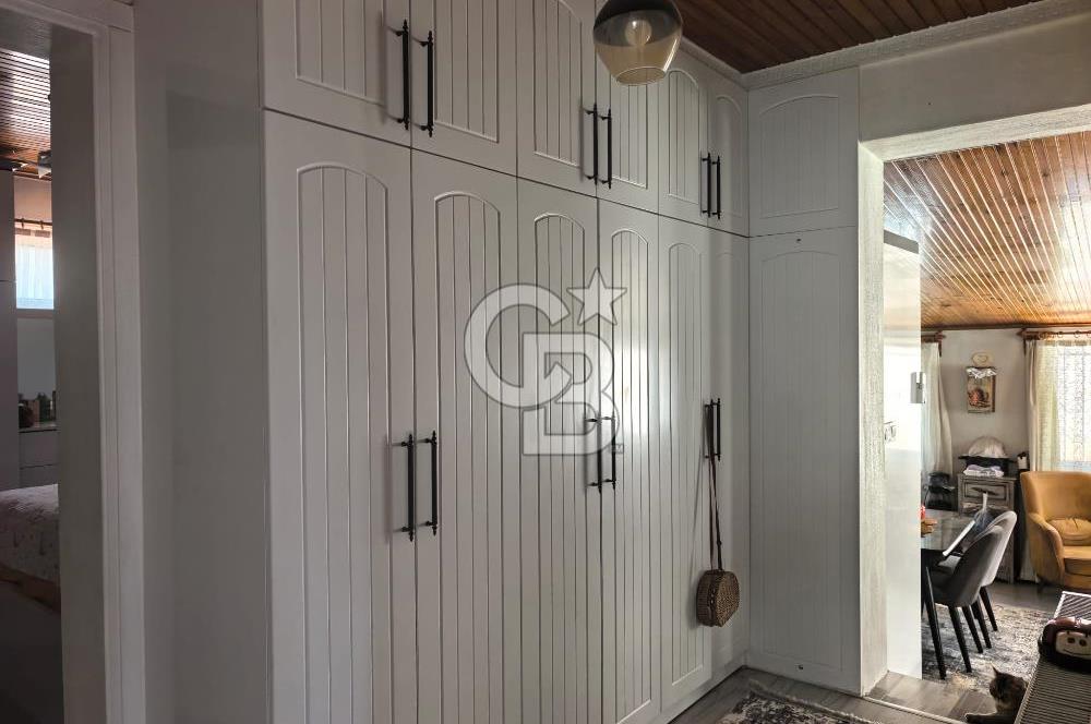 Bir Ev İçinde 3 Ev - Yeni Foça Merkezde Satılık Müstakil