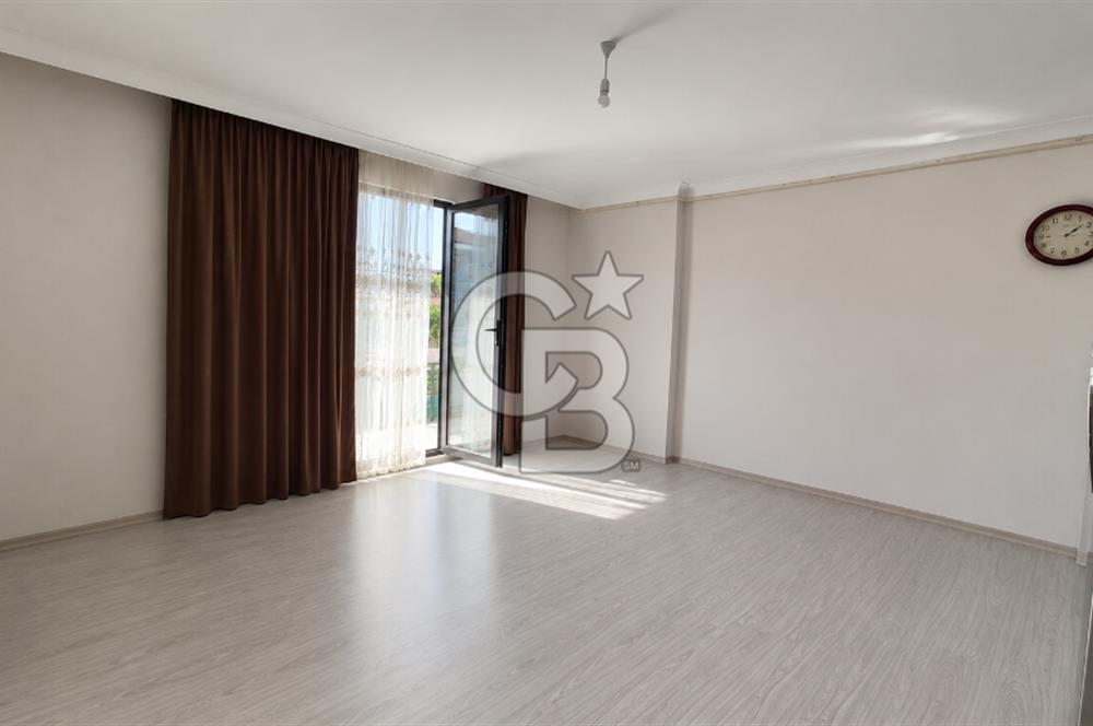 GÖMEÇ KEMALPAŞA MAHALLESİN'DE SATILIK GENİŞ ARA KAT 1+1 DAİRE