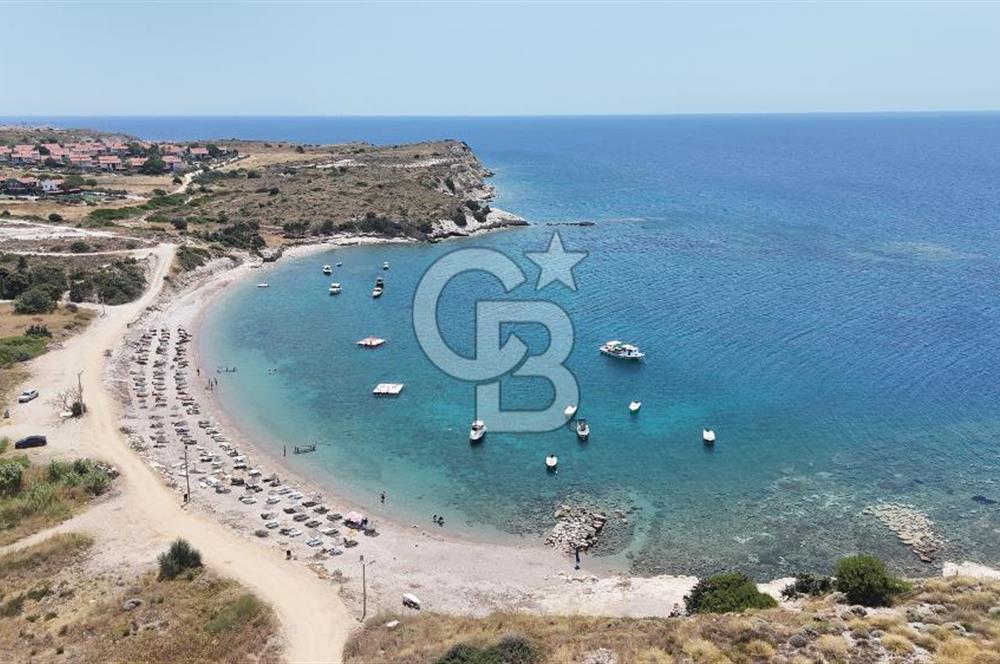 ÇEŞME OVACIK'TA DENİZE 150 M SİTE İÇİNDE 3+1 SATILIK VİLLA 