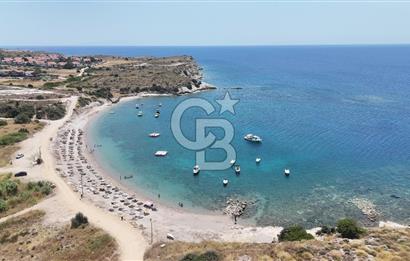 ÇEŞME OVACIK'TA DENİZE 150 M SİTE İÇİNDE 3+1 SATILIK VİLLA 