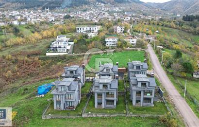 Satılık Özel Bahçeli Müstakil Yüksek Donatılı 4+1 Tripleks Villa