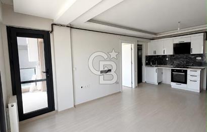 Seyrekte Havuzlu Kiralık Daire