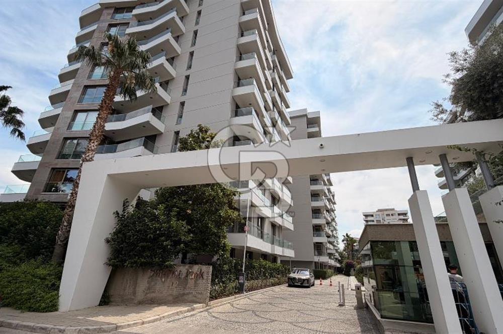Narlıdere Smyrna Park 6+1 350 m2 Müstakil Bahçeli Emsalsiz Daire