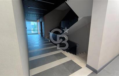 BALGAT MENEKŞE BUSİNESS CENTER ARA KAT 1+1 SATILIK OFİS