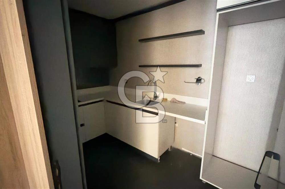 BALGAT MENEKŞE BUSİNESS CENTER ARA KAT 1+1 SATILIK OFİS