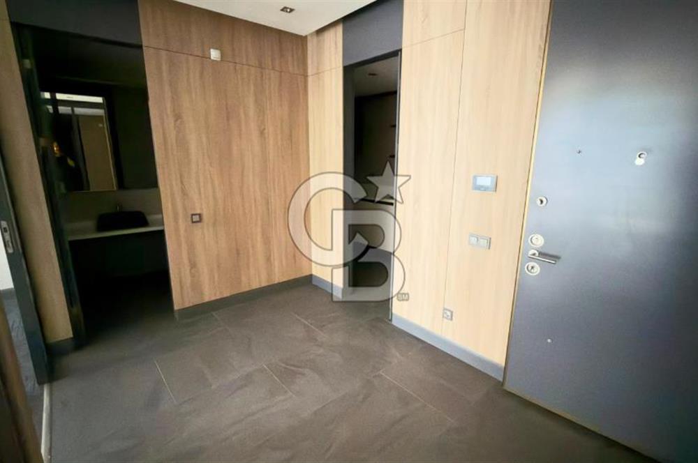 BALGAT MENEKŞE BUSİNESS CENTER ARA KAT 1+1 SATILIK OFİS