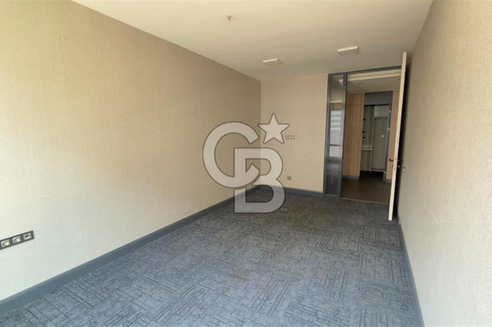 BALGAT MENEKŞE BUSİNESS CENTER ARA KAT 1+1 SATILIK OFİS