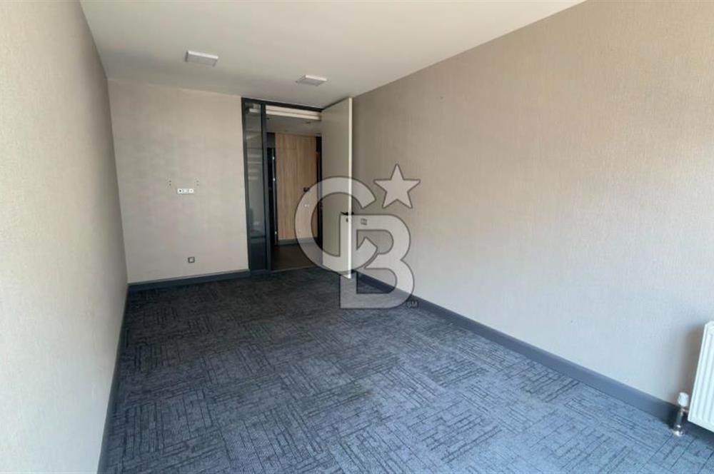 BALGAT MENEKŞE BUSİNESS CENTER ARA KAT 1+1 SATILIK OFİS