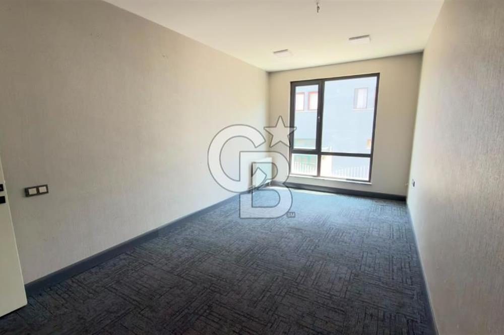 BALGAT MENEKŞE BUSİNESS CENTER ARA KAT 1+1 SATILIK OFİS