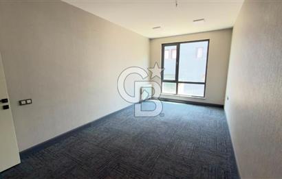 BALGAT MENEKŞE BUSİNESS CENTER ARA KAT 1+1 SATILIK OFİS
