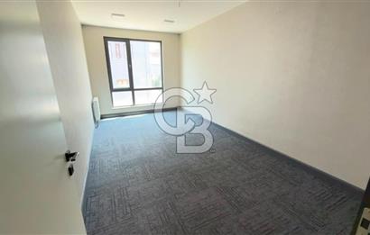 BALGAT MENEKŞE BUSİNESS CENTER ARA KAT 1+1 SATILIK OFİS
