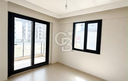 Seyrekte Havuzlu Kiralık Daire