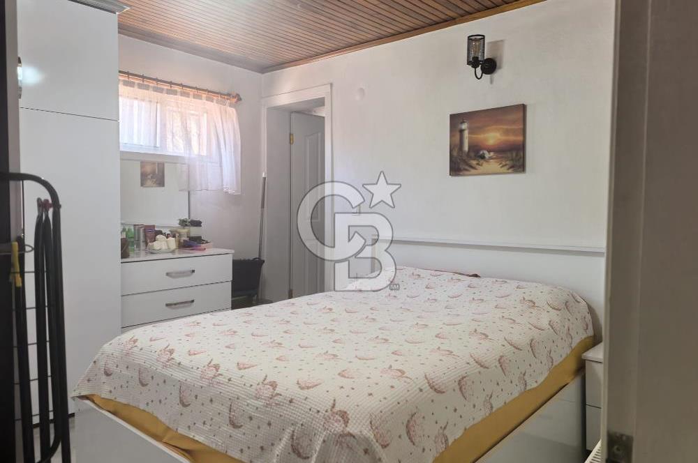 Bir Ev İçinde 3 Ev - Yeni Foça Merkezde Satılık Müstakil