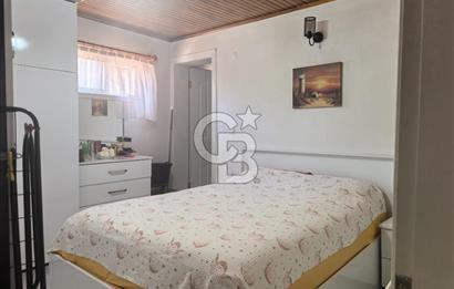 Bir Ev İçinde 3 Ev - Yeni Foça Merkezde Satılık Müstakil