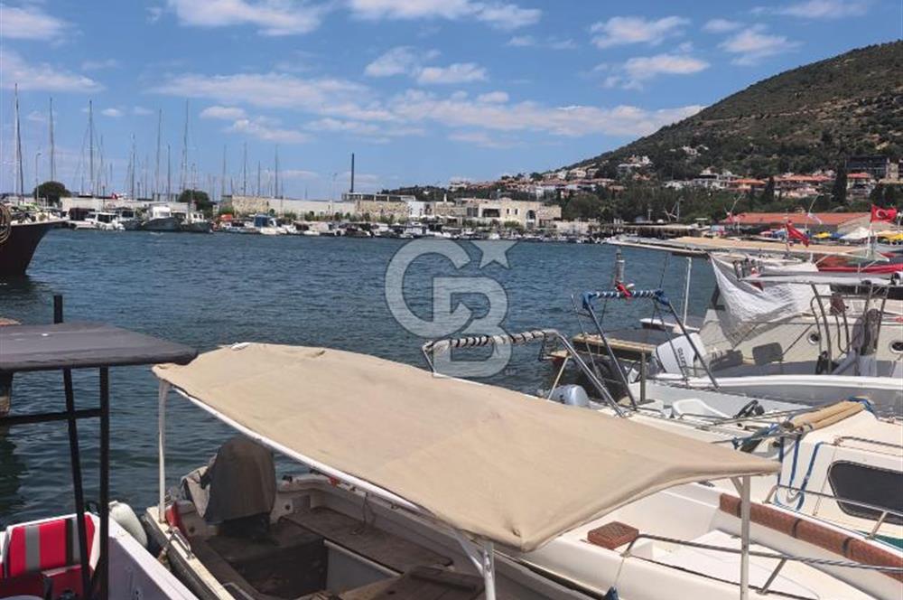 Bir Ev İçinde 3 Ev - Yeni Foça Merkezde Satılık Müstakil