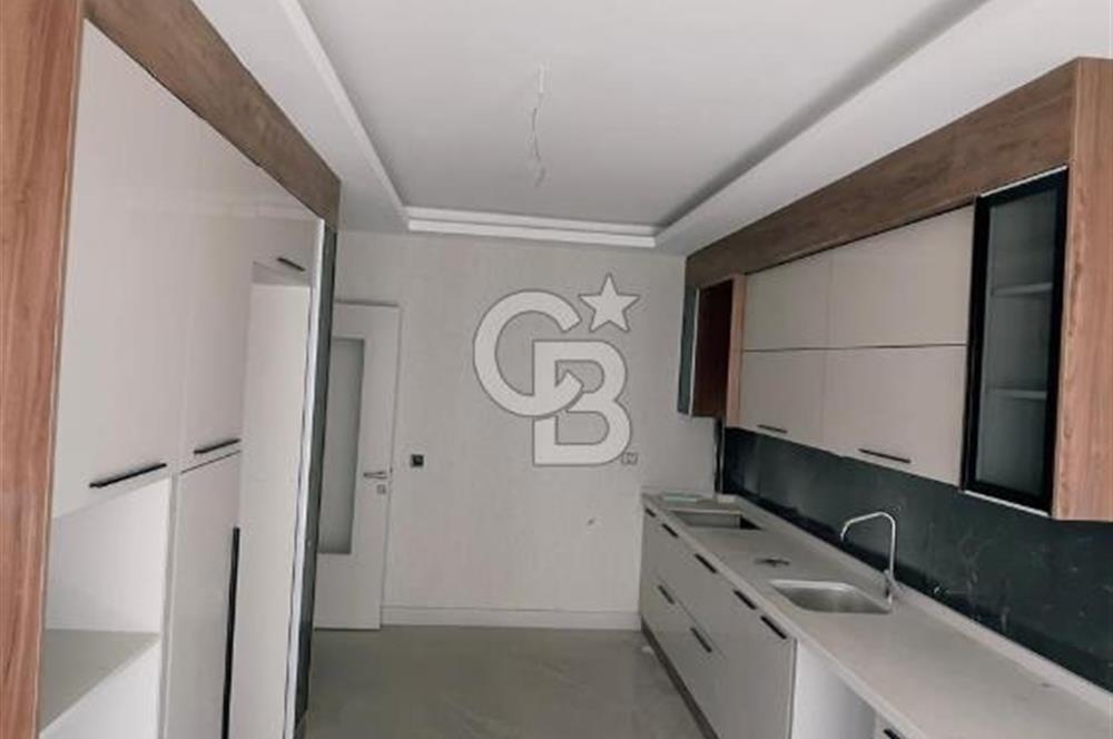 Atatürk Orman Çiftliği Manzaralı Geniş ve Lüks 4+1 Satılık Daire
