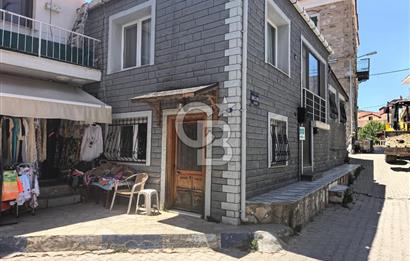 Bir Ev İçinde 3 Ev - Yeni Foça Merkezde Satılık Müstakil