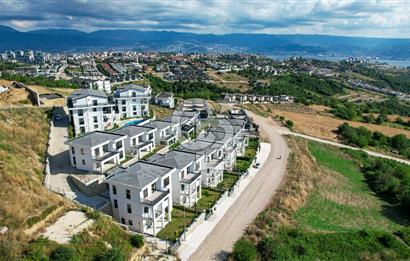İZMİT KABAOĞLU KAVAN COUNTRY KİRALIK 5+2 MÜSTAKİL SIFIR VİLLA