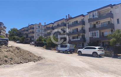 Ayvalık 150 Evler Mahallesi'nde Kırlangıç AVM ye yürüme mesafesinde, Deniz Manzaralı 3+1 Daire
