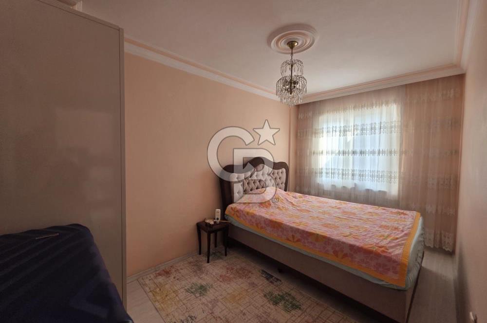 Ayvalık 150 Evler Mahallesi'nde Kırlangıç AVM ye yürüme mesafesinde, Deniz Manzaralı 3+1 Daire