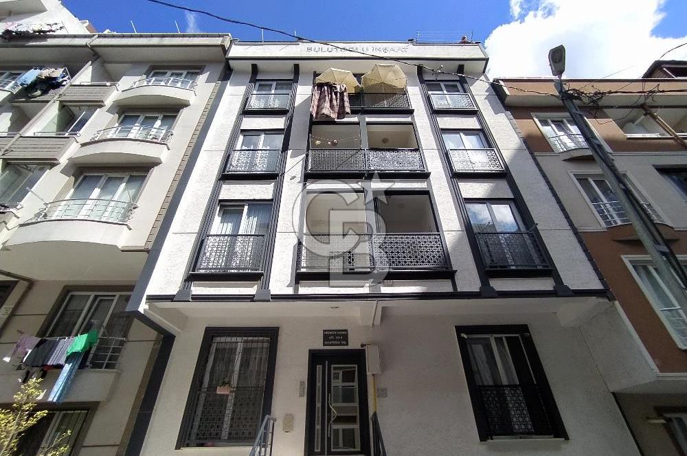 ZÜMRÜTEVLER'DE YENİ BİNADA TERASLI, DENİZ MANZARALI 4+2 DUBLEKS