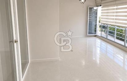 KEÇİÖREN OVACIK BUTİK SİTEDE SATILIK 4+1 LÜX DAİRE 220 M2