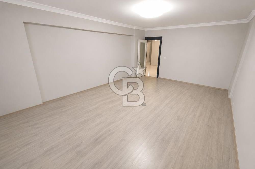 KEÇİÖREN OVACIK BUTİK SİTEDE SATILIK 4+1 LÜX DAİRE 220 M2