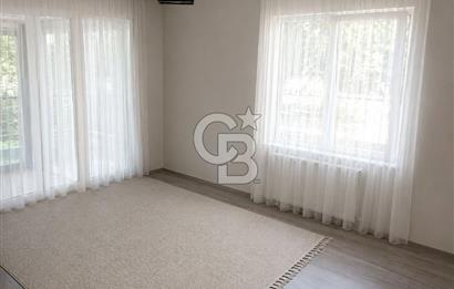 KEÇİÖREN OVACIK BUTİK SİTEDE SATILIK 4+1 LÜX DAİRE 220 M2