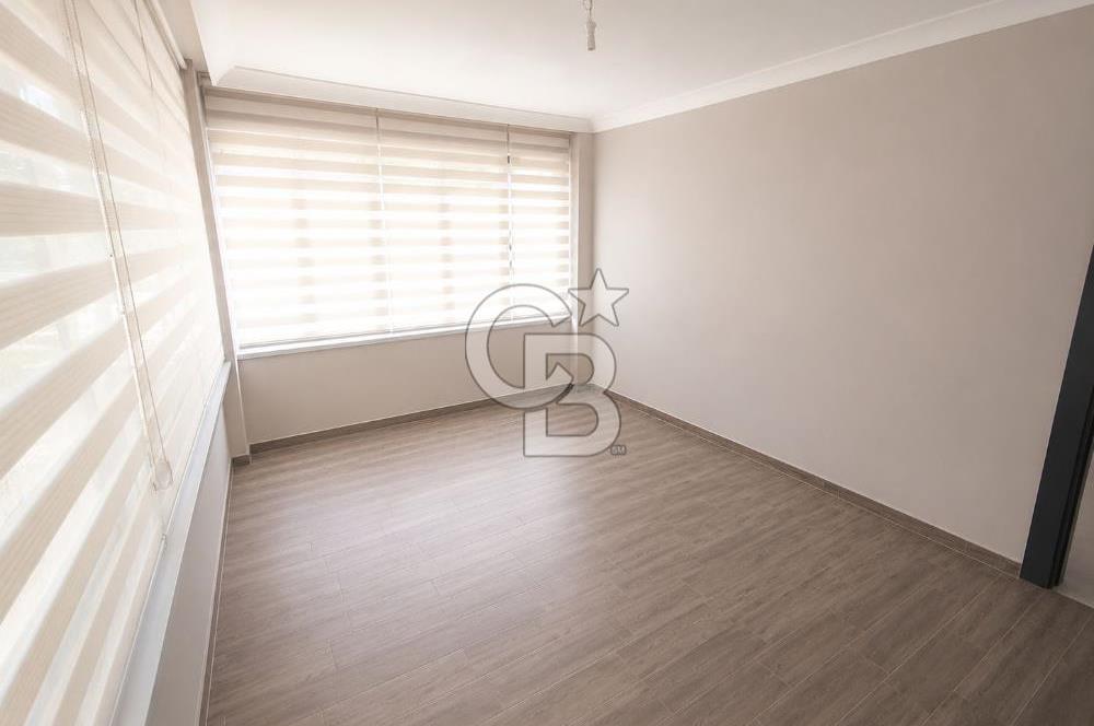 KEÇİÖREN OVACIK BUTİK SİTEDE SATILIK 4+1 LÜX DAİRE 220 M2
