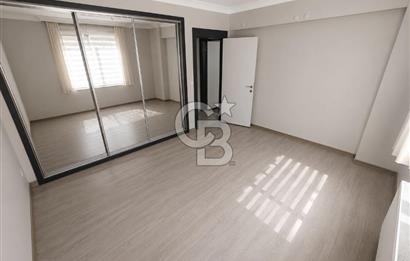 KEÇİÖREN OVACIK BUTİK SİTEDE SATILIK 4+1 LÜX DAİRE 220 M2