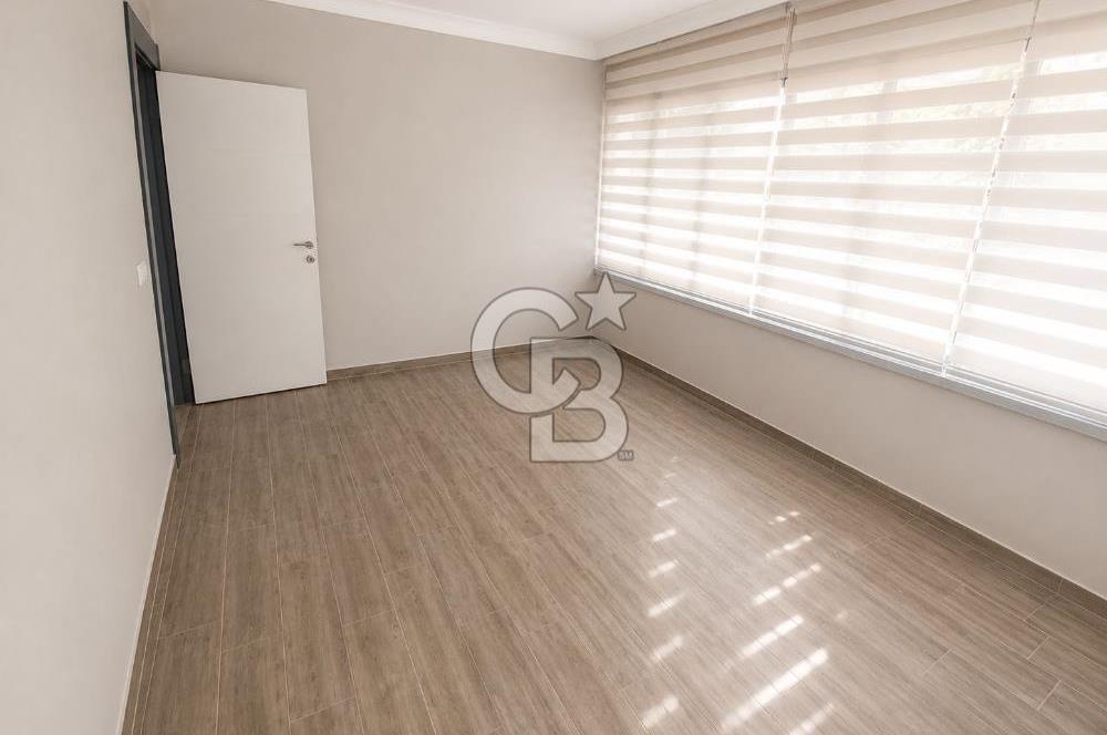 KEÇİÖREN OVACIK BUTİK SİTEDE SATILIK 4+1 LÜX DAİRE 220 M2