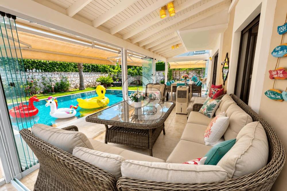 ÇEŞME ALAÇATI GÖBENE'DE SATILIK MÜSTAKİL 3+1 HAVUZLU VİLLA