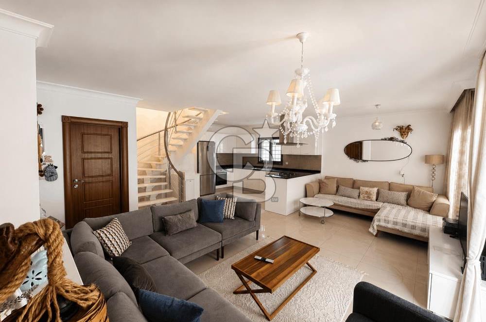 ÇEŞME ALAÇATI GÖBENE'DE SATILIK MÜSTAKİL 3+1 HAVUZLU VİLLA