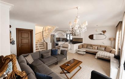 ÇEŞME ALAÇATI GÖBENE'DE SATILIK MÜSTAKİL 3+1 HAVUZLU VİLLA