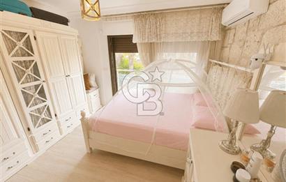 ÇEŞME ALAÇATI GÖBENE'DE SATILIK MÜSTAKİL 3+1 HAVUZLU VİLLA