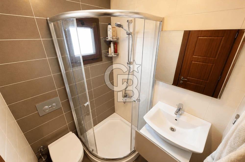 ÇEŞME ALAÇATI GÖBENE'DE SATILIK MÜSTAKİL 3+1 HAVUZLU VİLLA