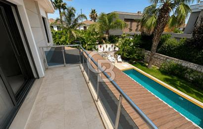 ÇEŞME ALAÇATI GÖBENE'DE SATILIK MÜSTAKİL 3+1 HAVUZLU VİLLA